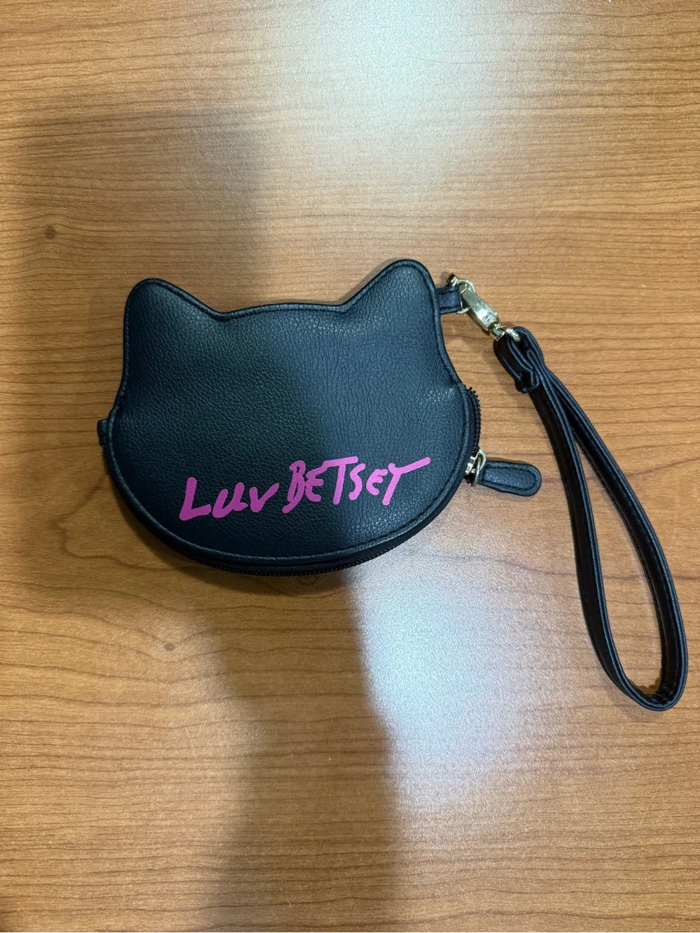 Betsey Johnson playful cat